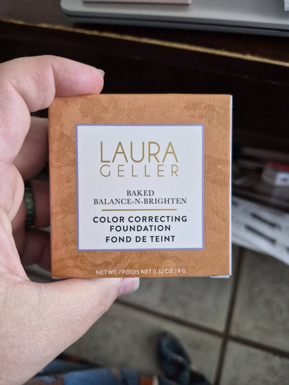 Laura Geller Baked Balance-N-Brighten Color Correcting Foundation -Golden Medium
